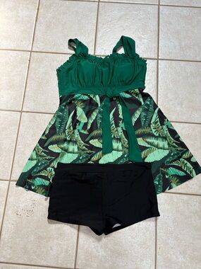 Green Tropical Print' One-Piece Tankini with Black Swim Shorts